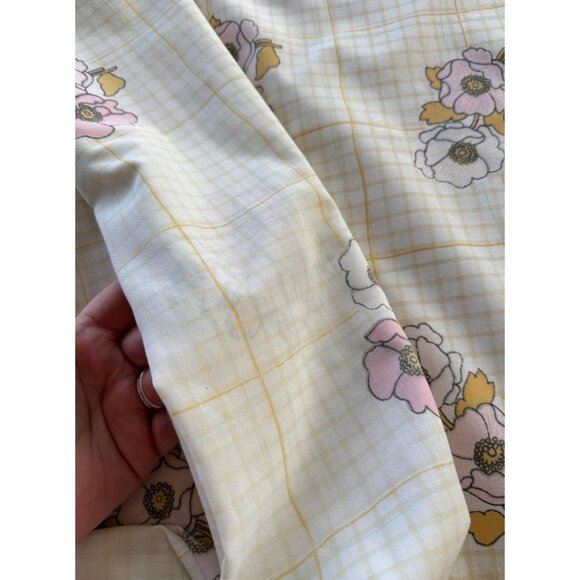 Vintage 70s top/flat sheet, small pink poppy flowers, checkered, twin size - Picture 8 of 8